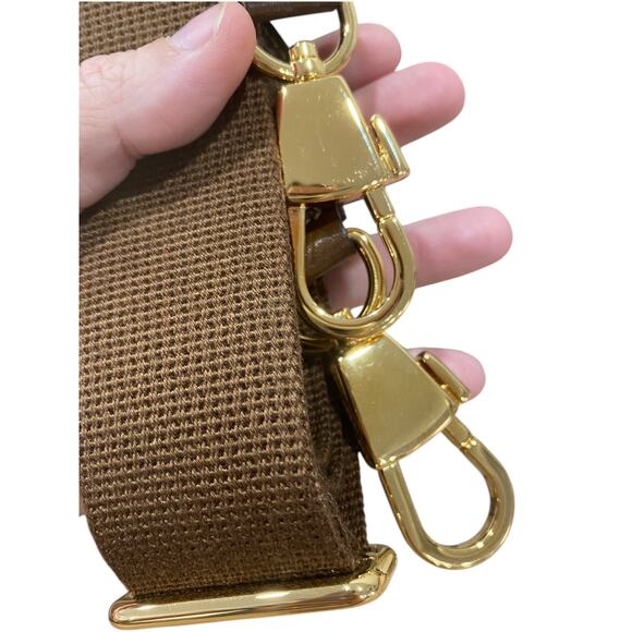 NEW Gucci Messenger GG Supreme Monogram Crossbody Clutch Wristlet Bag - Picture 7 of 14